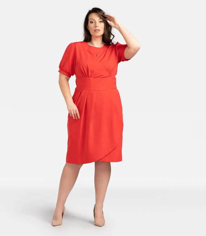 Unieke Elegante Avondjurk Met INGRIDA Scheurhalslijn 1 Unieke Elegante Avondjurk Met INGRIDA Scheurhalslijn