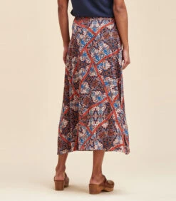 Bedrukte Midi-rok 5 Bedrukte Midi-rok -Dames Outfits Winkel 12ff537092b34edd9597bdc30cb69150