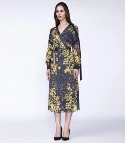 Satijnen Wikkeljurk Met Bloemenprint