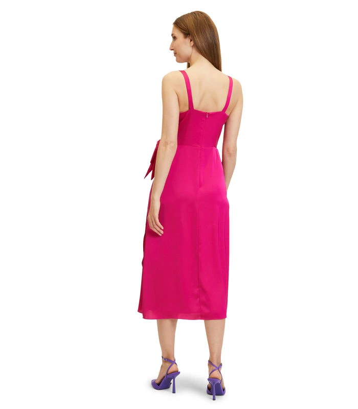 Vera Mont Cocktailjurk Met V-hals 2 Vera Mont Cocktailjurk Met V-hals - Afbeelding 2