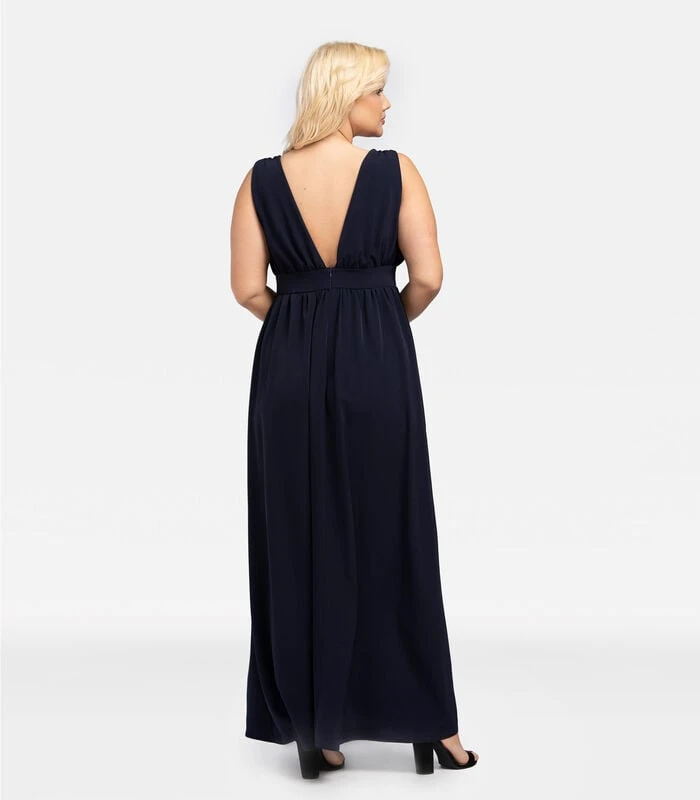 Elegante Lange Jurk Voor Een Huwelijksfeest Met Een Spectaculaire Halslijn En PARMA-split 3 Elegante Lange Jurk Voor Een Huwelijksfeest Met Een Spectaculaire Halslijn En PARMA-split - Afbeelding 3