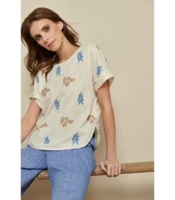 Tuniekbloes In Ecru Met Blauwe En Bruine Fantasies