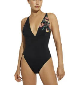 Voorgevormd Eendelig Driehoekig Zwempak Met Meerdere