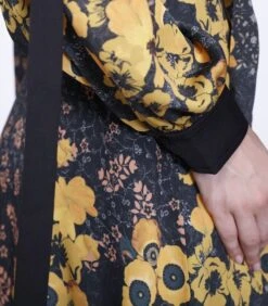 Satijnen Wikkeljurk Met Bloemenprint -Dames Outfits Winkel ade2963537cc4f4fabedb92cd1535f0e