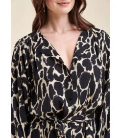 Korte Kleder Met Twee -kleur -afdrukknop -Dames Outfits Winkel bf782c70b02b4932b96946208057d0f5