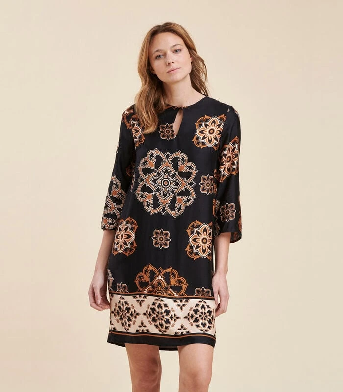 Korte Jurk Met Basis Van Etnische Print 2 Korte Jurk Met Basis Van Etnische Print - Afbeelding 2