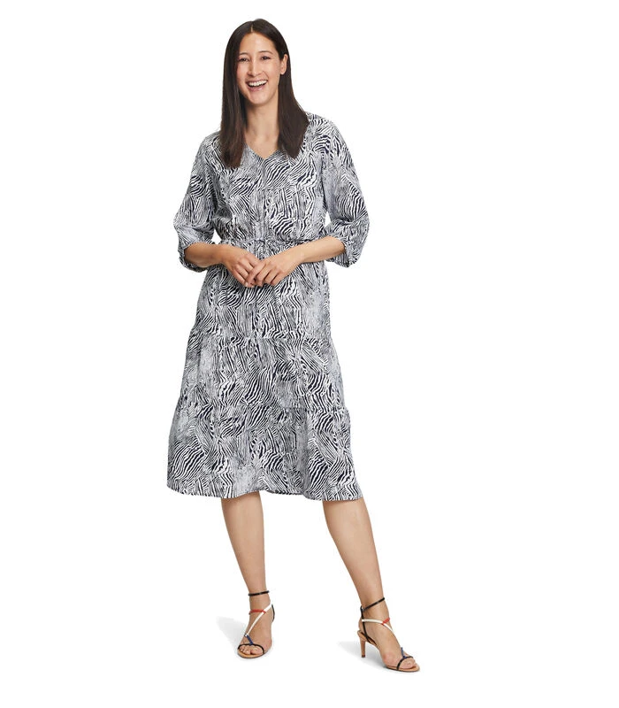 Betty Barclay Midi-jurk Met Motief 1 Betty Barclay Midi-jurk Met Motief