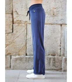 WALKER Hoge Taille Velours Joggingpak 7 WALKER Hoge Taille Velours Joggingpak -Dames Outfits Winkel e71d16d3aa6a4ce896c389f7f6a48520